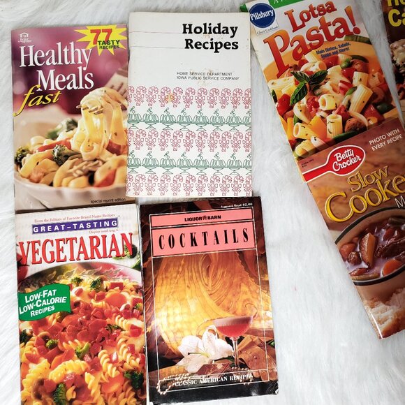 Vintage 80's 90's Recipe Menu Books Betty Crocker,  Healthy Meals, Vegetarian - Picture 4 of 5